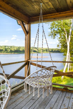 Knotty Pines 4 Bedroom with Waterfront Views